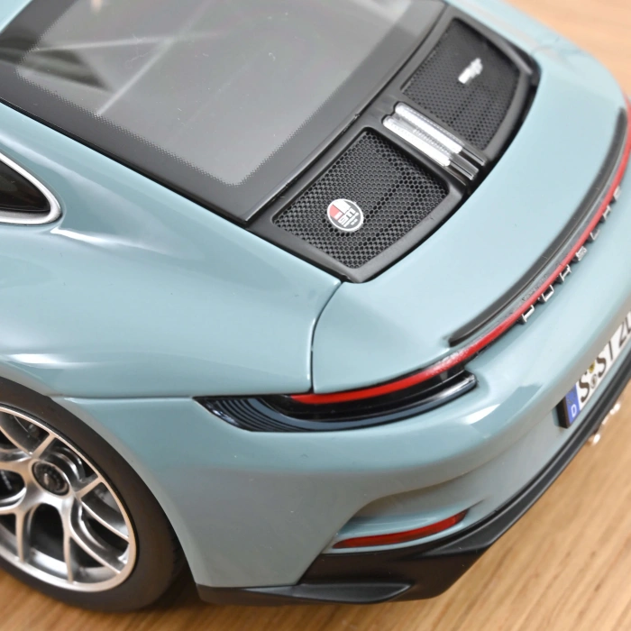 Norev 1/18 Porsche 911 S/T 2023 Bleu Meissen