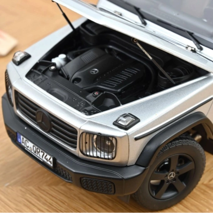 Norev 183030 1/18 Mercedes-Benz G-Class 2024 Iridium Silver