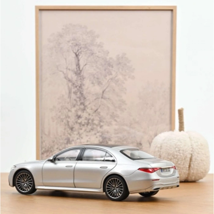 Norev 183805 Mercedes-Benz S-Class AMG-Line 2021 Brilliant Silver