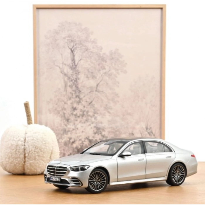 Norev 183805 Mercedes-Benz S-Class AMG-Line 2021 Brilliant Silver