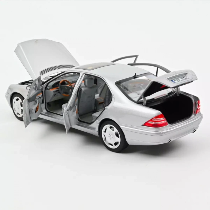 Norev 183810 1/18 Mercedes-Benz S600 1998 Silver