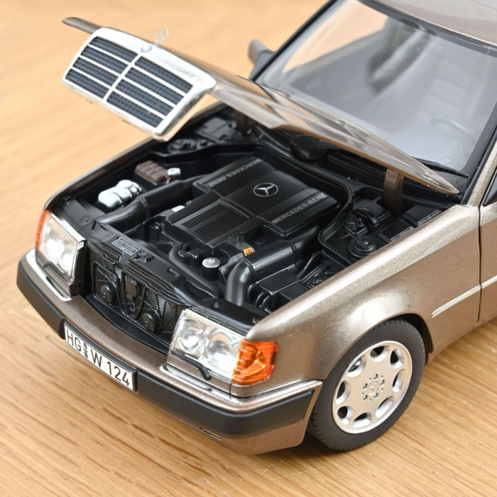 Norev 183954 1/18 Mercedes-Benz 500 E 1990 Impala Metallic