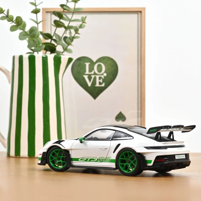 Norev 187372 1/18 Porsche 911 GT3 RS Tribute to Carrera RS 2022 White/Python Green