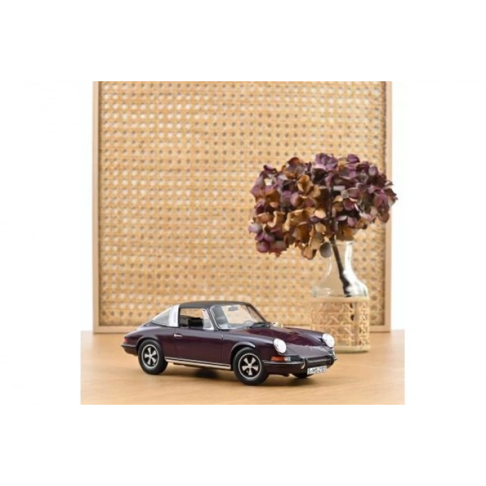 Norev Porsche 911 E Targa 1971 Purple