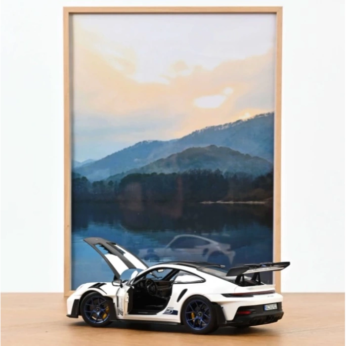 Norev Porsche 911 GT3 RS w/Weissach Pack 2022 White/Indigoblue