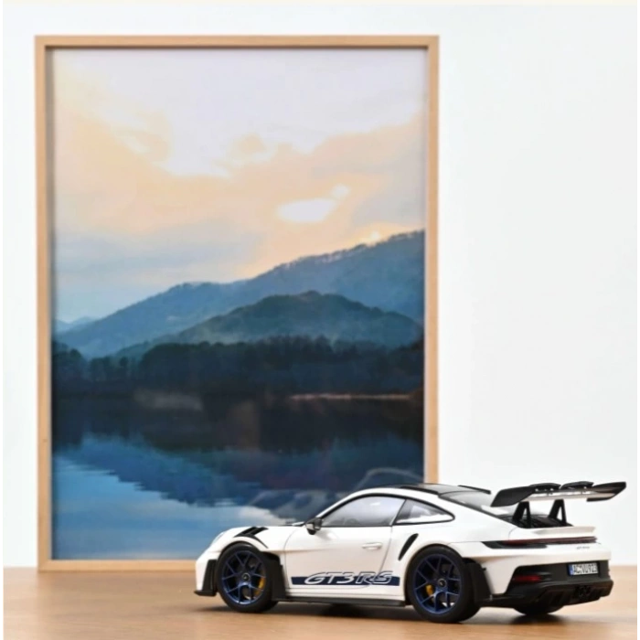 Norev Porsche 911 GT3 RS w/Weissach Pack 2022 White/Indigoblue