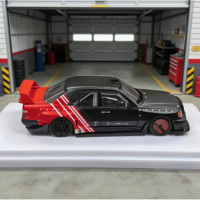 Rhino Model 1/64 Mercedes Benz 190E w124 Black Red Stripe