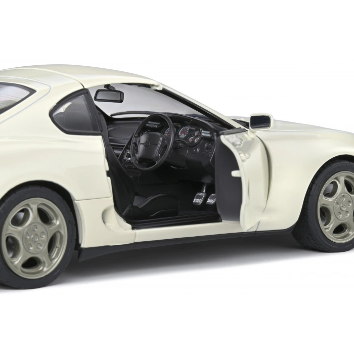 SOLİDO 1/18 TOYOTA SUPRA MK.4 (A80) TARGA ROOF SUPER WHITE 1993