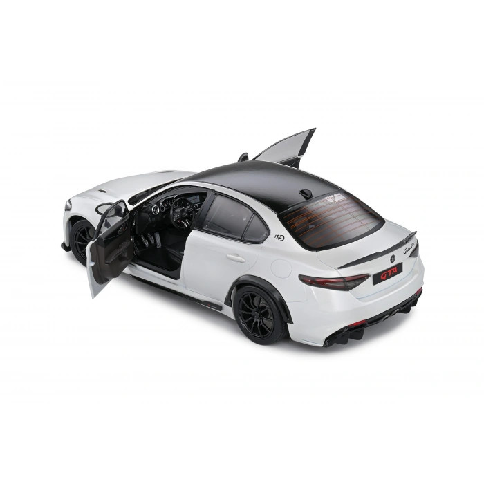 Solido S1806903 1/18 Alfa Romeo Giulia GTA – Blanco Trofeo – 2022