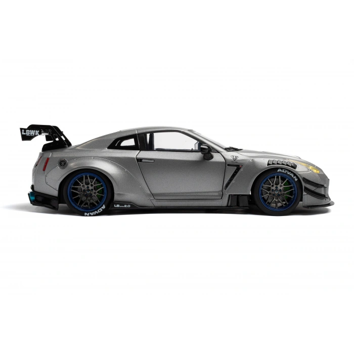 Solido S1805815 1/18 Nissan GT-R (R35) W/ Liberty Walk Body Kit 2.0 – 2023