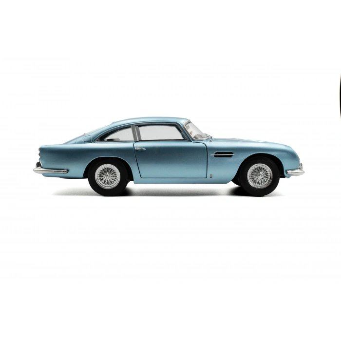 Solido S1807104 1/18 Aston Martin DB5 – Light Metallic Blue – 1964