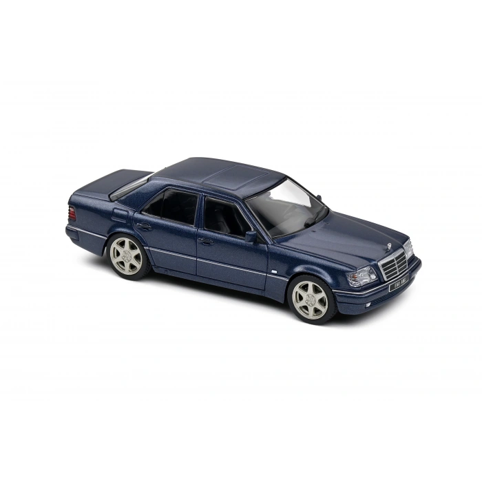 Solido S4313203 1/43 Mercedes-Benz W124 E60 AMG – Nautical Blue – 1994