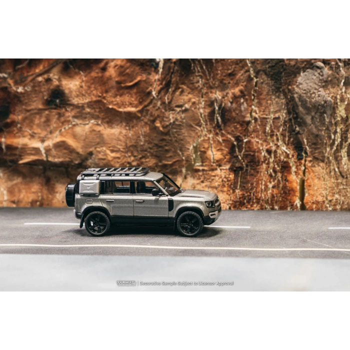 Tarmac Works 1/64 Land Rover Defender 110 Grey Metallic