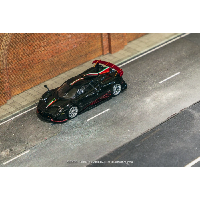 Tarmac Works 1/64 Pagani Imola Nero Oro - GLOBAL64