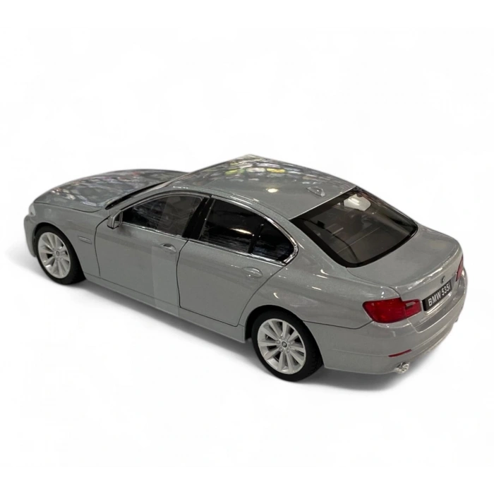 Welly 1/24 BMW 532i