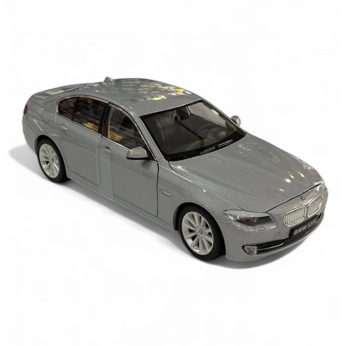 Welly 1/24 BMW 532i