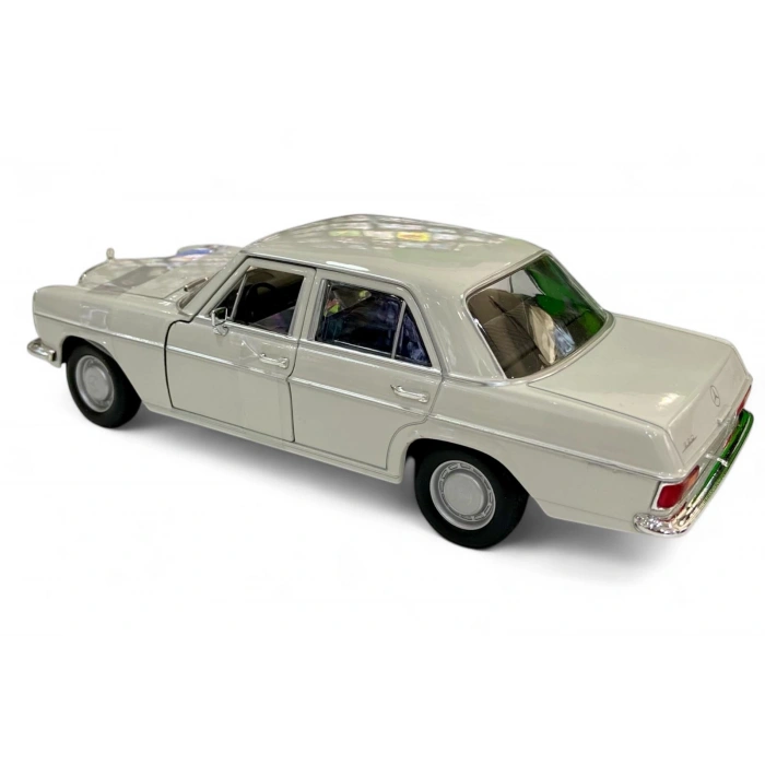 Welly 1/24 Mercedes-Benz 220