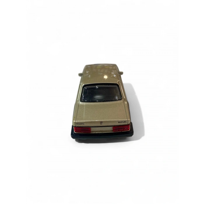 Welly 1/36 Volvo 240 CL (Çek Bırak)
