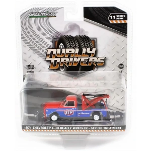 Green Light 1:64 Chevrolet C-30 Dually Wrecker STP Oil