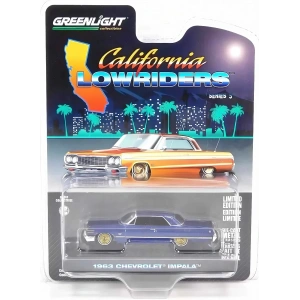 Greenlight 1/64 California Lowriders Series 5 - 1963 Chevrolet Impala – Dark Blue and Gold Solid Pack