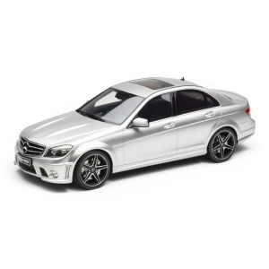 Gt Spirit GT462 1/18 Mercedes-Benz C 63 AMG Sedan