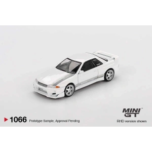 Mini GT 1/64 Nissan Skyline GT-R (R32) VeilSide Combat C-I White