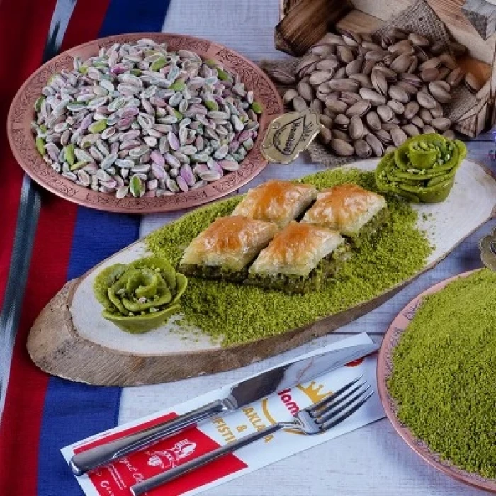 غازي عنتاب بقلاوة - 1 كغ.