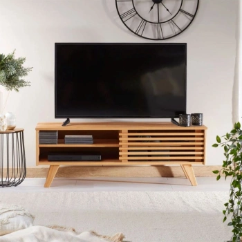 ScandiLine Modern Ahşap TV Ünitesi Izgara Kapaklı Minimal Tasarım