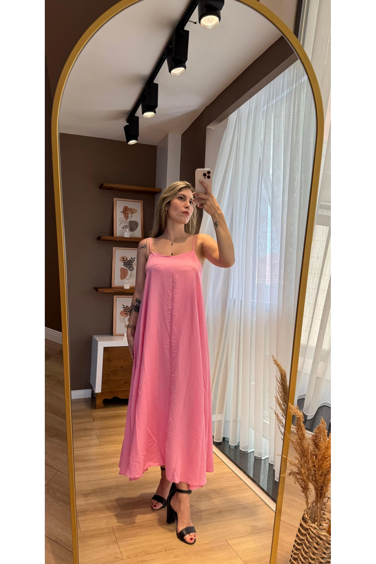 İp Askılı Pembe Elbise