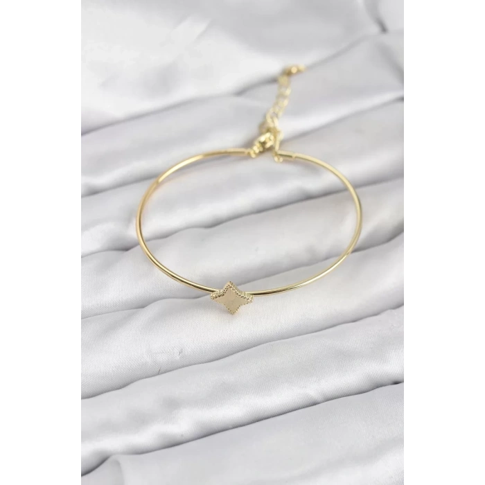 Gold Renk Pirinç Köşeli Yonca Model Kadın Bileklik - TJ-BB8233