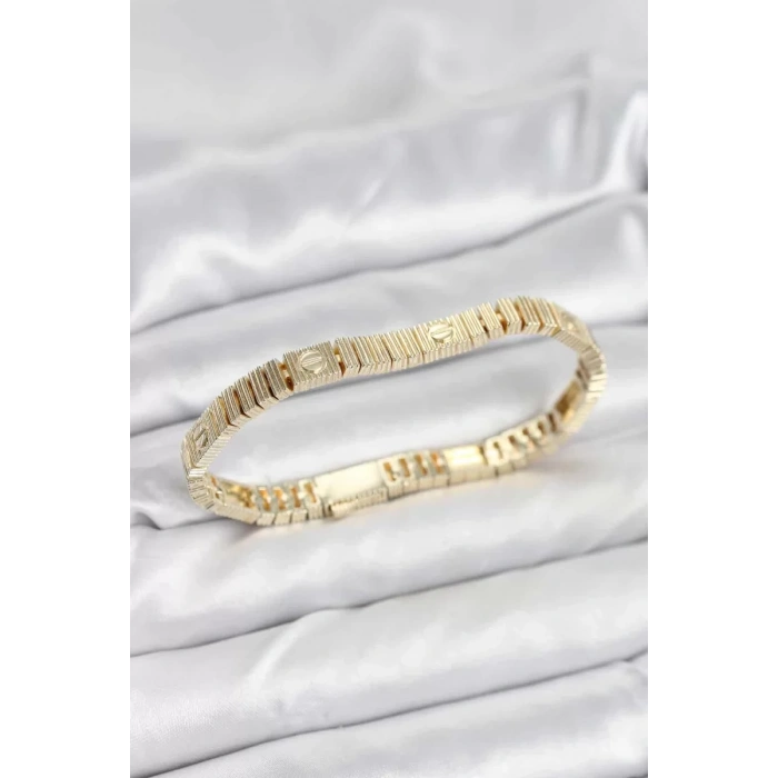 Gold Renk Vip Seri Bileklik - TJ-BB8078