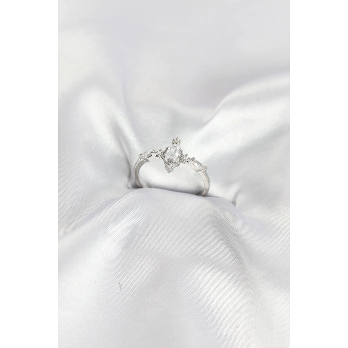 Gümüş Renk Vintage Model Zirkon Taşlı Yüzük 5886