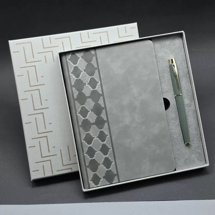 Kutulu Gri Defter Ve Metal Kalem Seti