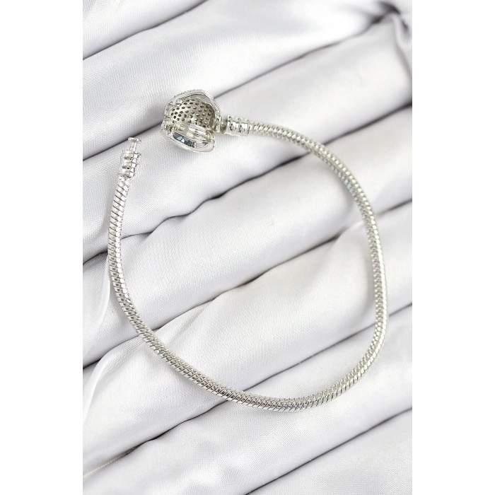 Pirinç Charm Zirkon Taşlı Kalp Model Gümüş Renk Kadın Bileklik 5886