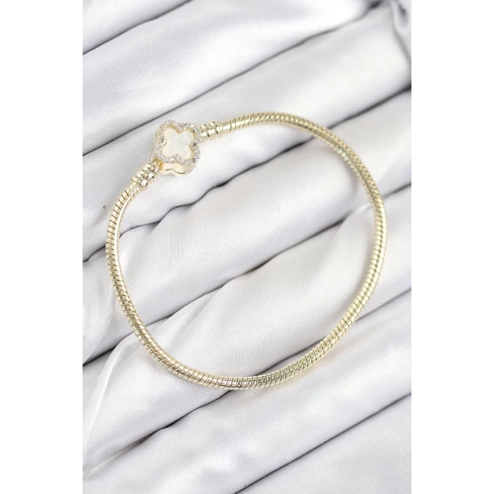 Pirinç Charm Zirkon Taşlı Yonca Model Gold Renk Kadın Bileklik - TJ-BB7805