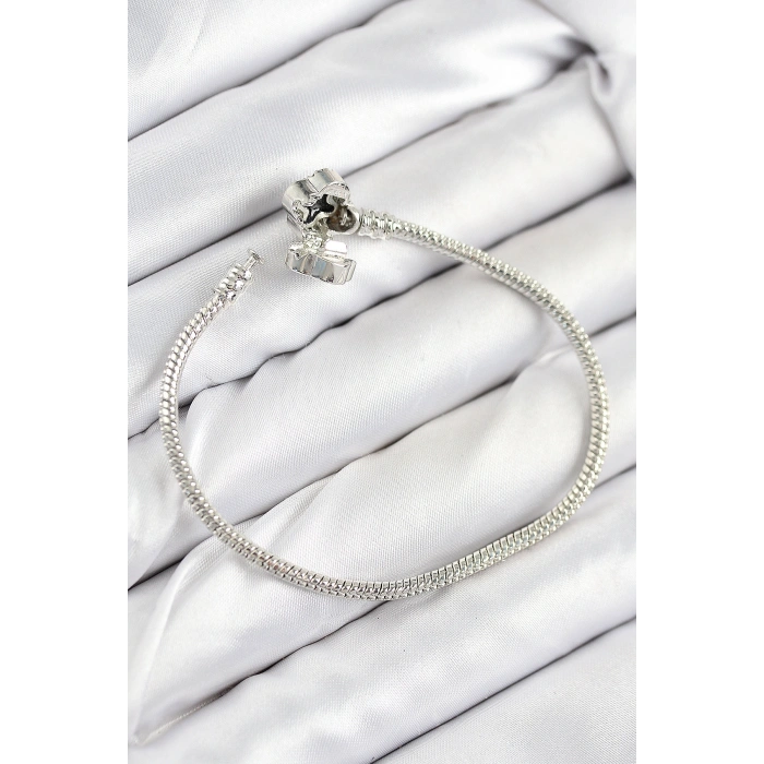 Pirinç Charm Zirkon Taşlı Yonca Model Gümüş Renk Kadın Bileklik 5886