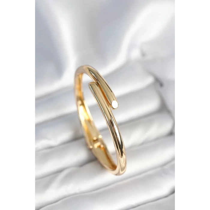 Pirinç Gold Renk Kadın Kelepçe Bileklik - TJ-BB7975