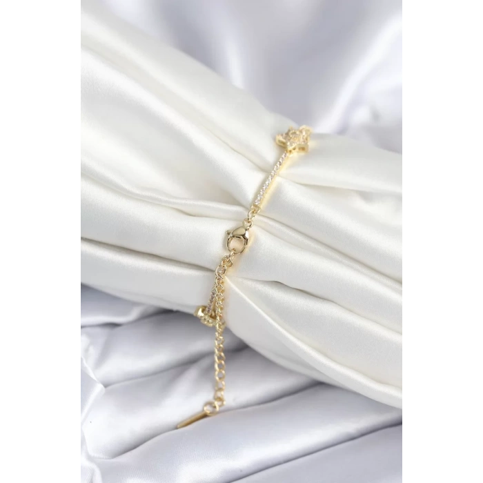 Pirinç Gold Renk Yıldız Model Kadın Bileklik - TJ-BB7986