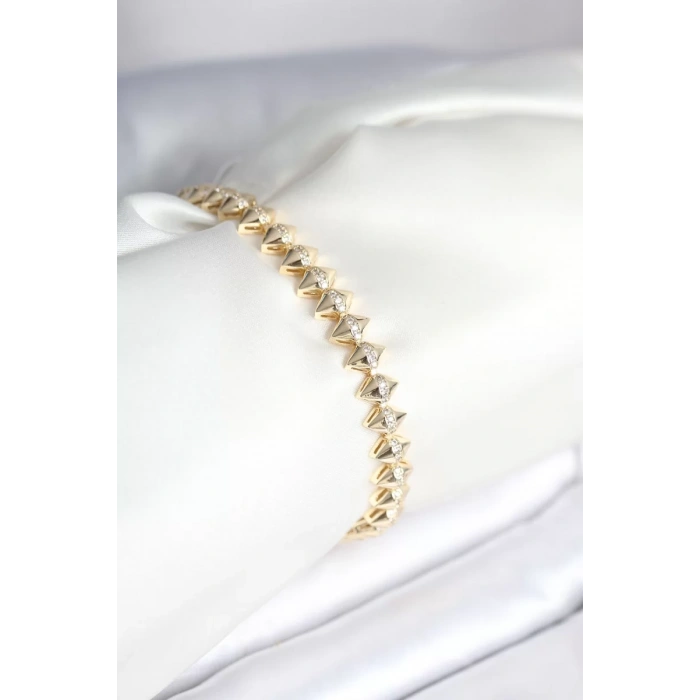 Pirinç Gold Renk Zirkon Taşlı Baklava Model Kadın Bileklik - TJ-BB8024