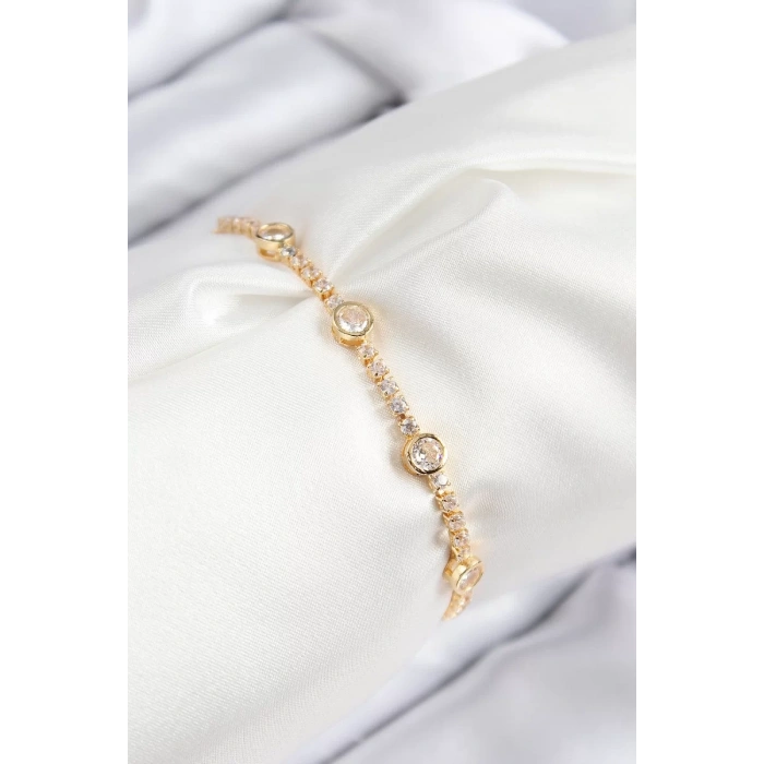 Pirinç Zirkon Taşlı Daire Model Gold Renk Asansörlü Kadın Bileklik - TJ-BB7745