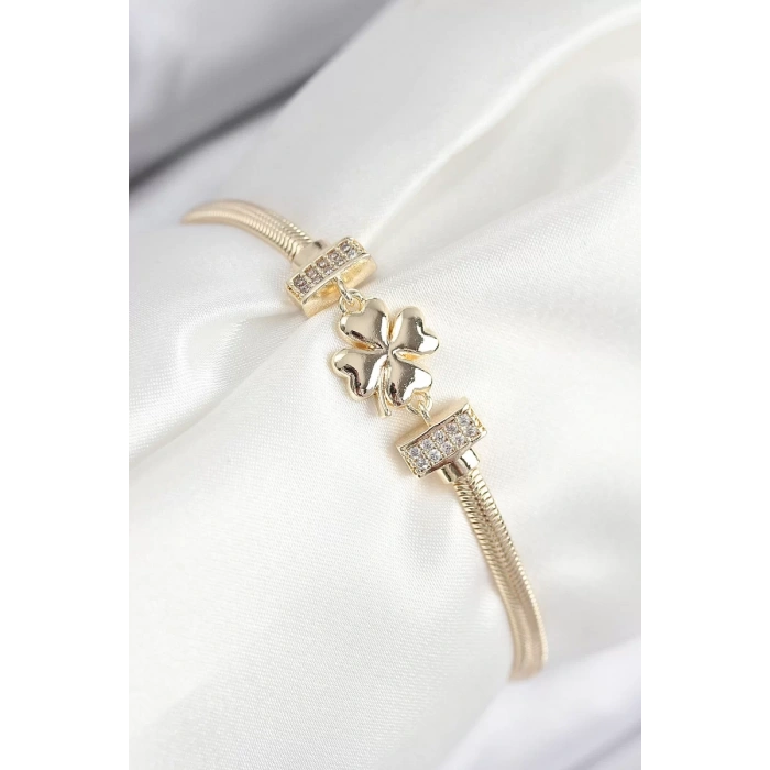 Pirinç Zirkon Taşlı Yonca Model Gold Renk Kadın Bileklik - TJ-BB7897