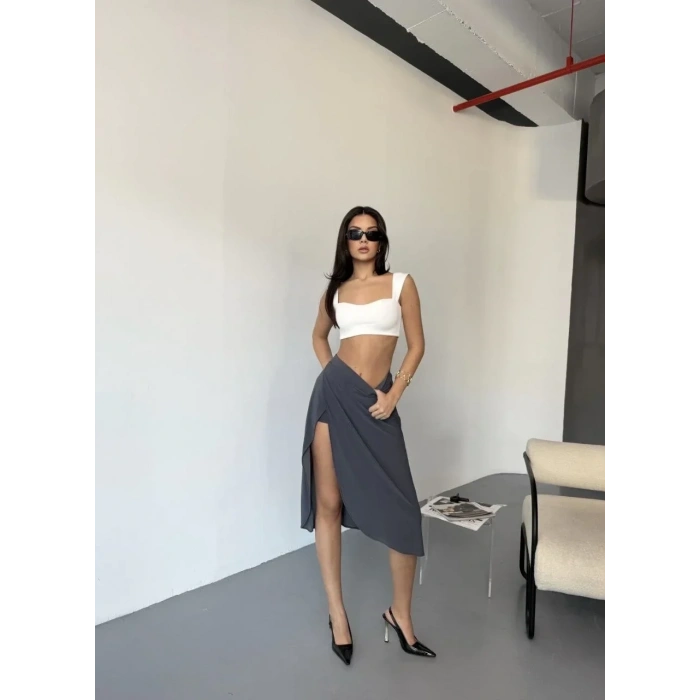 USLUCAN ALIŞVERİŞ Cepli Şortlu Yırtmaçlı Etek - Siyah