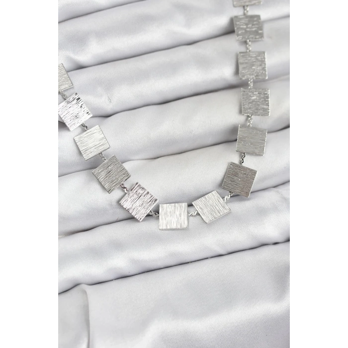 USLUCAN ALIŞVERİŞ Kare Plaka Model Gümüş Renk Kadın Kolye