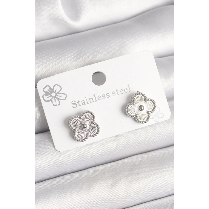 USLUCAN ALIŞVERİŞ Pirinç Gümüş Renk İşlemeli Yonca Model Kadın Küpe