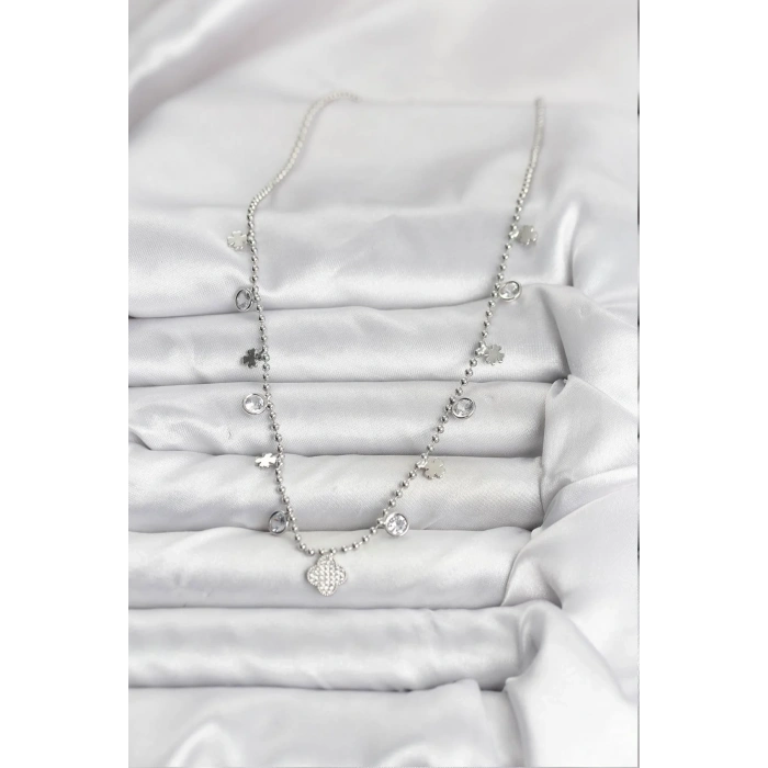 USLUCAN ALIŞVERİŞ Pirinç Gümüş Renk Yonca Model Kadın Kolye