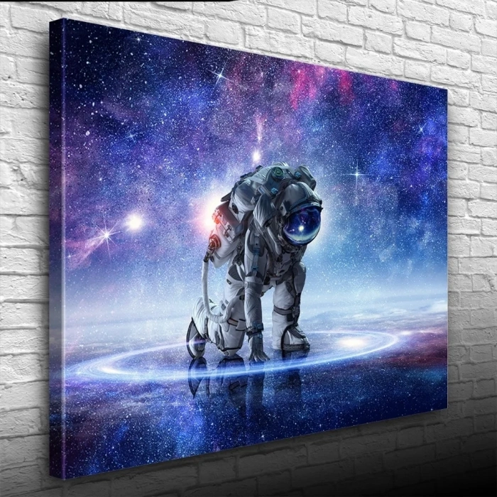 USLUCAN ALIŞVERİŞ Uzaydaki Astronot Kanvas Tablo 50 x 70