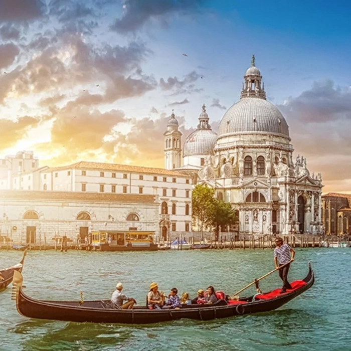 USLUCAN ALIŞVERİŞ Venedik ve Gondollar Kanvas Tablo 60 x 120