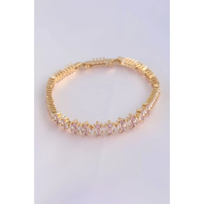 Vip Seri Pirinç Pembe Zirkon Taşlı Gold Renk Baget Model Bileklik - TJ-BB6078
