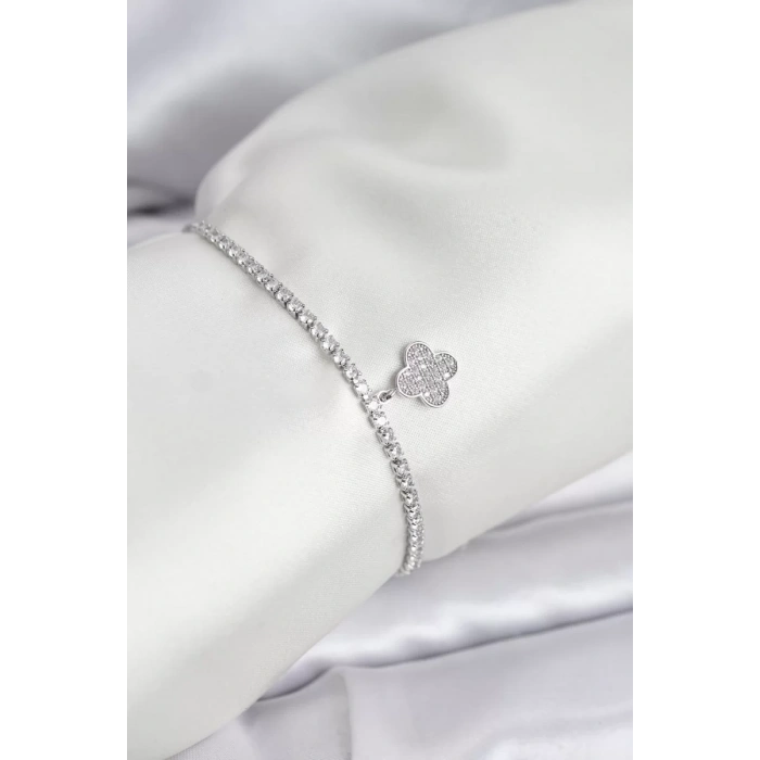 Yonca Model Zirkon Taşlı Gümüş Renk Asansörlü Su Yolu Bileklik - TJ-BB8243