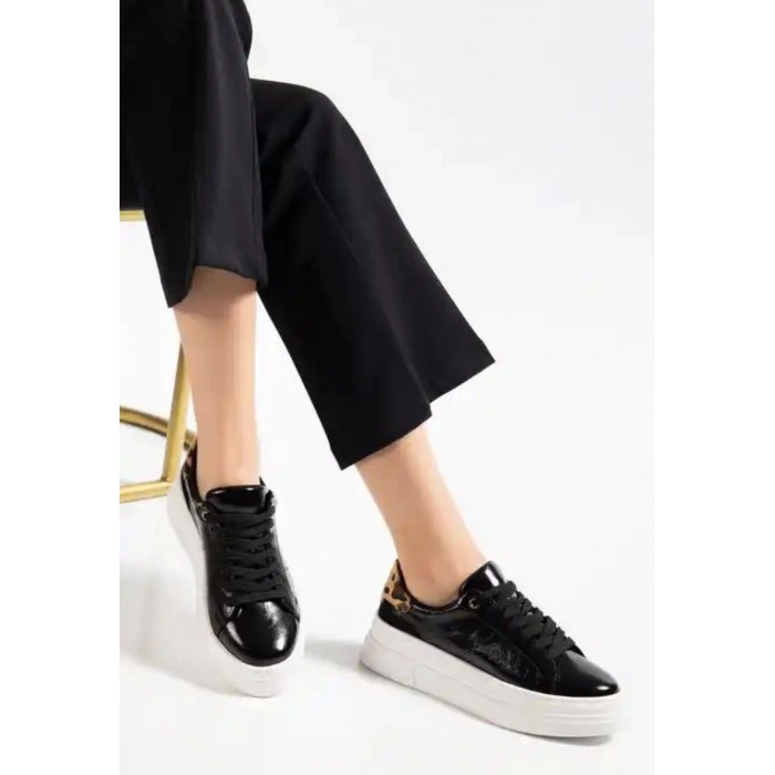 Jetan Siyah Rugan Bağcıklı Spor Ayakkabı